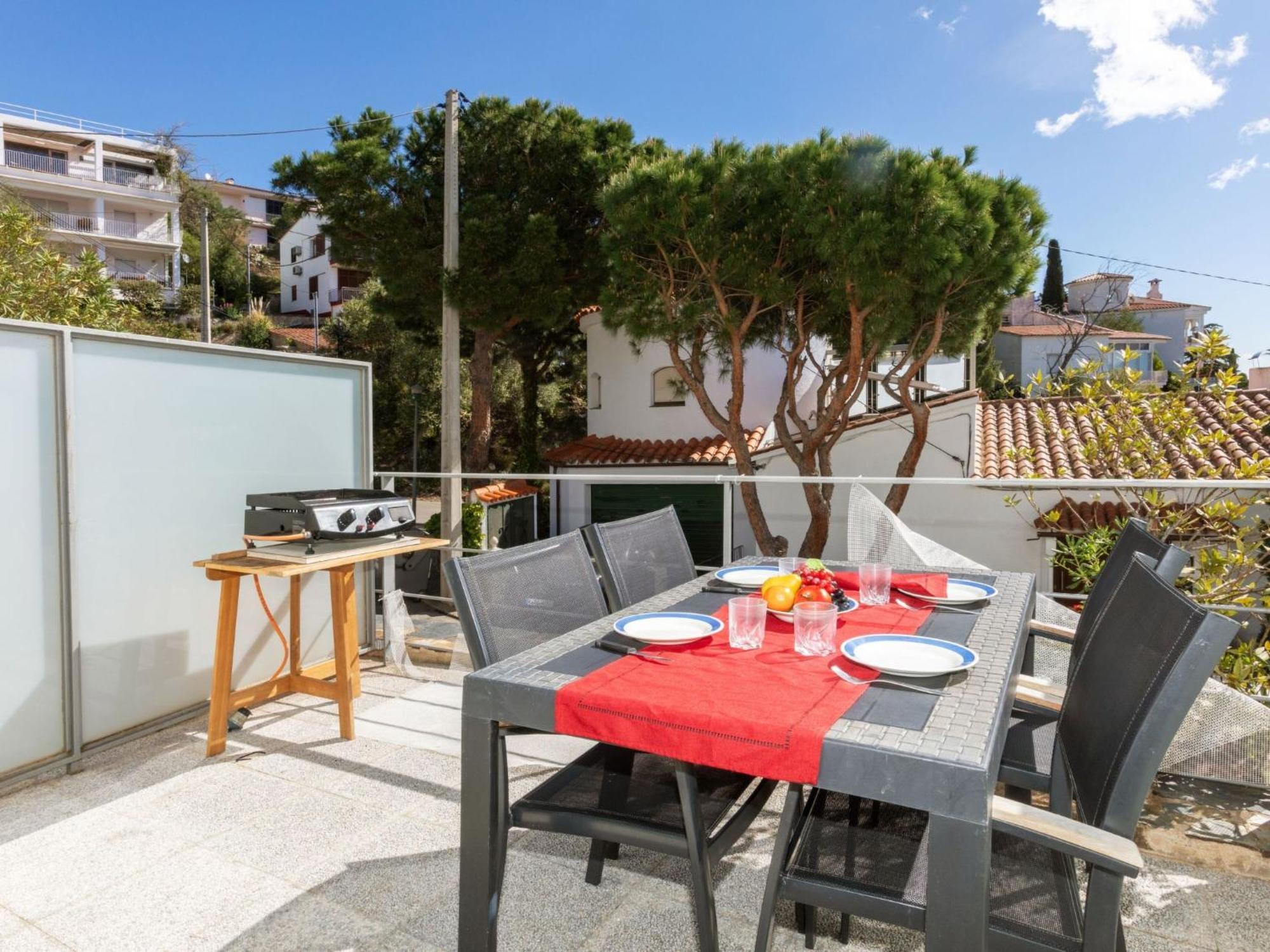 Appartement Grifeu-2 By Interhome *